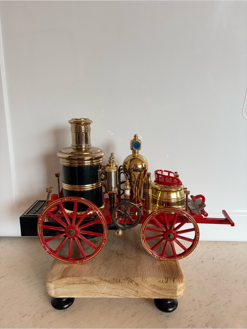 vintage novelty transistor radio modeled after the "Mississippi 1869" steam fire